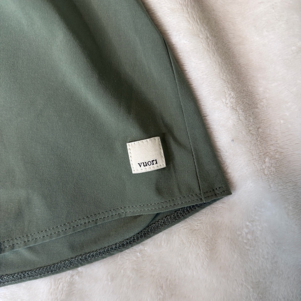 Vuori green workout set